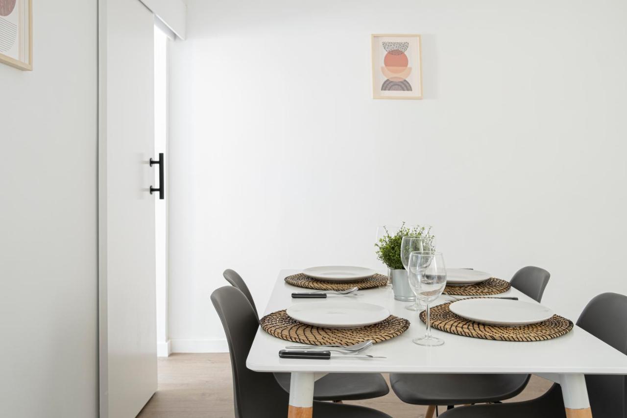 Apartment Beach Picasso Sant Adrià de Besòs Eksteriør billede